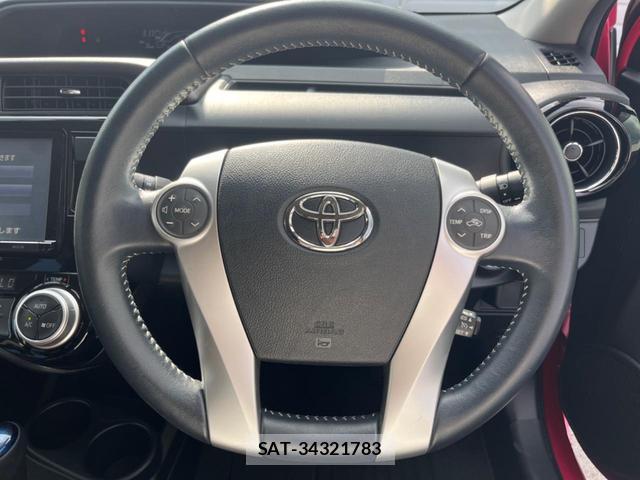 Toyota AQUA 2016-04 8728380-9