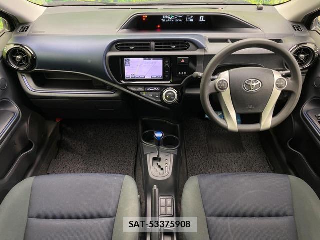 Toyota AQUA 2015-03 8728414-1