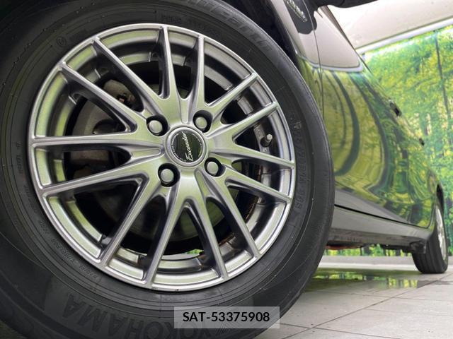 Toyota AQUA 2015-03 8728414-11
