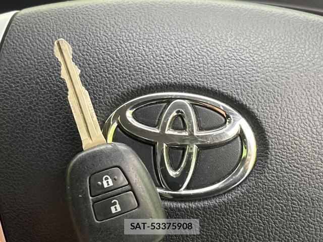 Toyota AQUA 2015-03 8728414-5