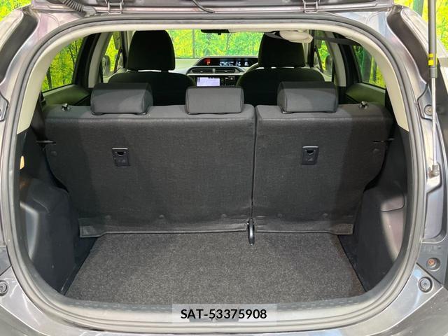 Toyota AQUA 2015-03 8728414-8