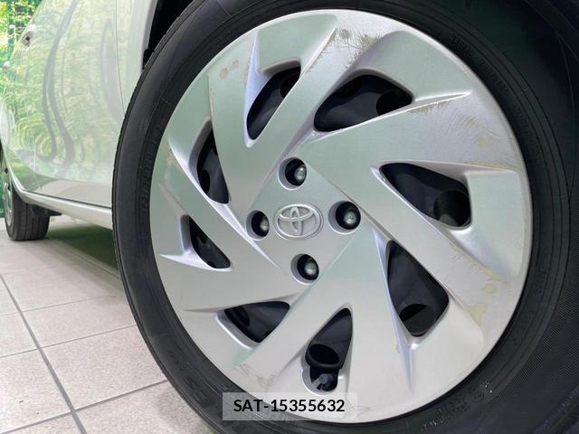 Toyota AQUA 2017-03 8728512-12