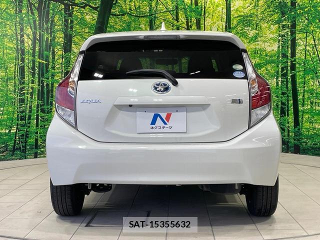 Toyota AQUA 2017-03 8728512-14