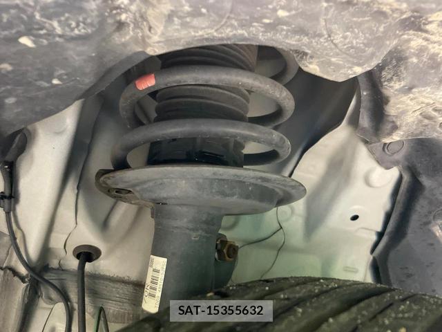 Toyota AQUA 2017-03 8728512-19