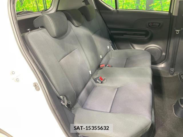 Toyota AQUA 2017-03 8728512-8