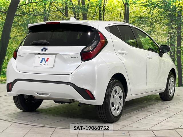 Toyota AQUA 2025-05 8728557-17