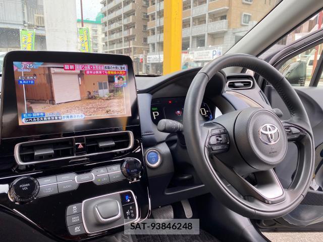Toyota AQUA 2023-11 8728634-4