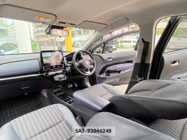 Toyota AQUA 2023-11 8728634-5