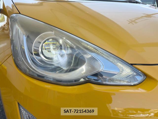 Toyota AQUA 2015-11 8728647-11