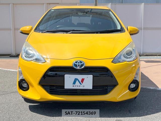 Toyota AQUA 2015-11 8728647-13