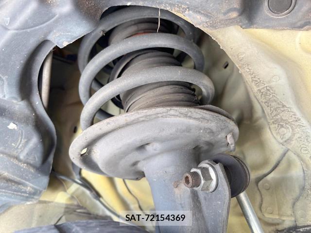 Toyota AQUA 2015-11 8728647-19