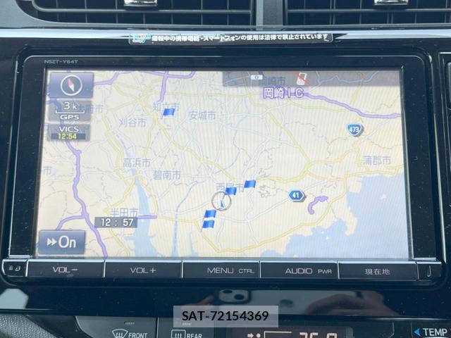 Toyota AQUA 2015-11 8728647-2
