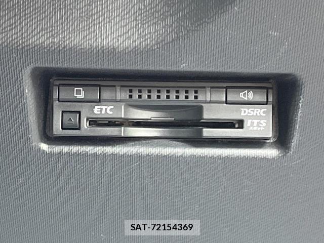 Toyota AQUA 2015-11 8728647-4
