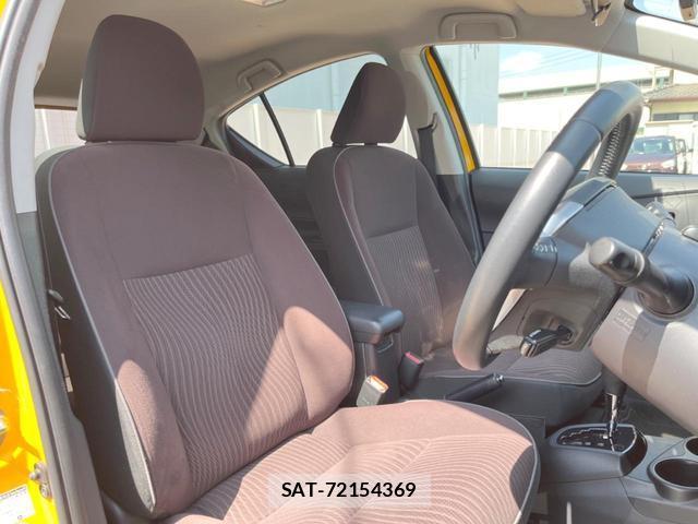 Toyota AQUA 2015-11 8728647-7
