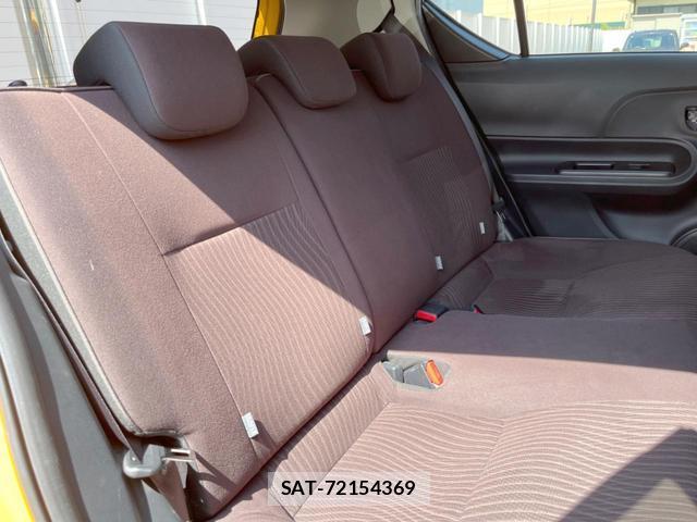 Toyota AQUA 2015-11 8728647-8