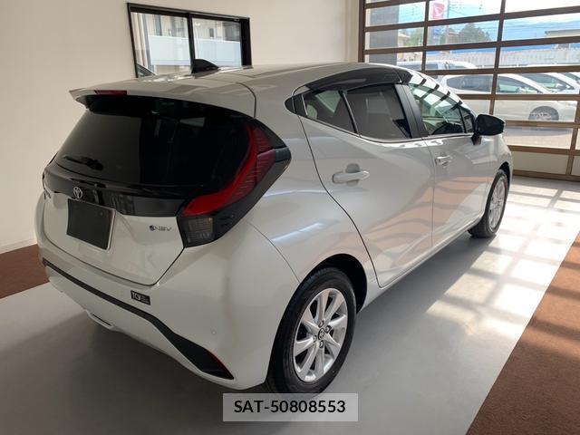 Toyota AQUA 2025-12 8728736-1