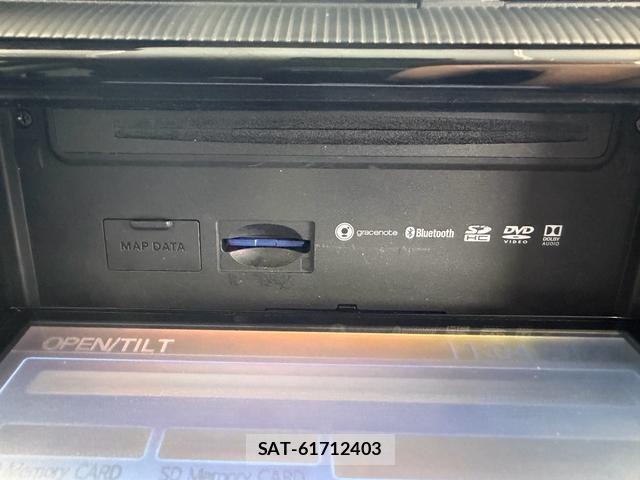 Toyota AQUA 2017-07 8728737-15