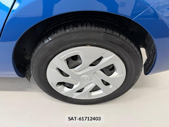 Toyota AQUA 2017-07 8728737-18