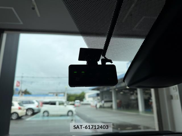 Toyota AQUA 2017-07 8728737-9