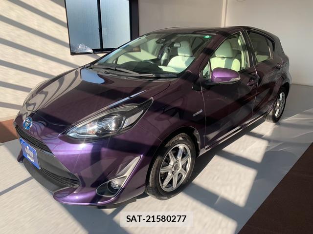 Toyota AQUA 2017-12 8728744-0