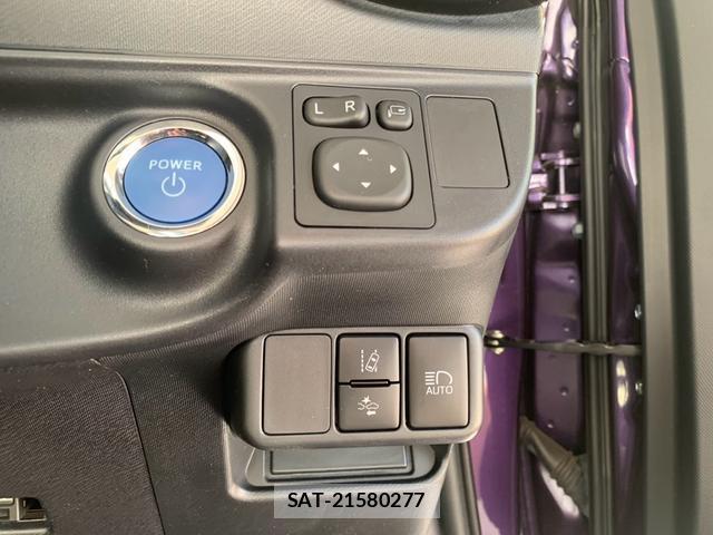 Toyota AQUA 2017-12 8728744-7