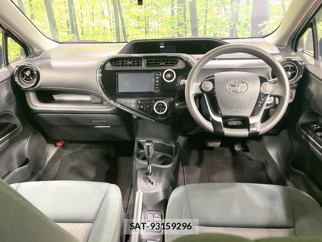 Toyota AQUA 2018-09 8728895-1