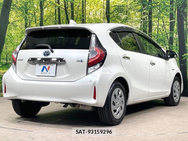 Toyota AQUA 2018-09 8728895-16