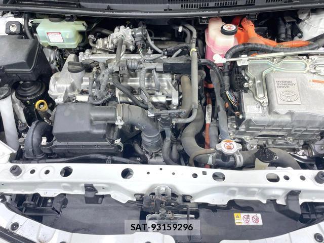 Toyota AQUA 2018-09 8728895-17