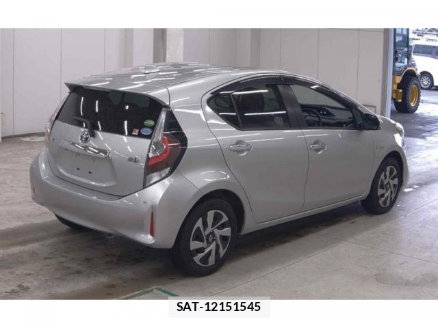 Toyota AQUA 2019-08 8729156-1