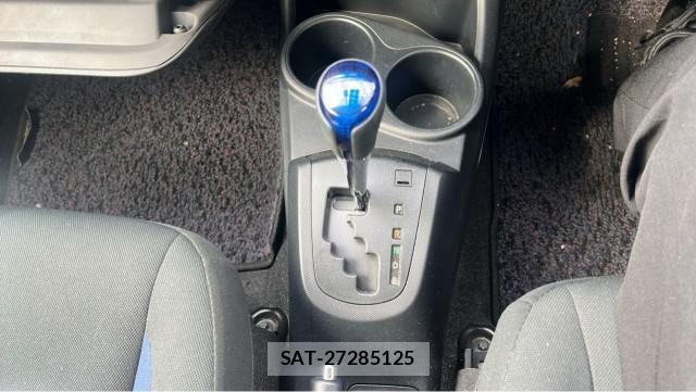 Toyota AQUA 2020-01 8729578-13