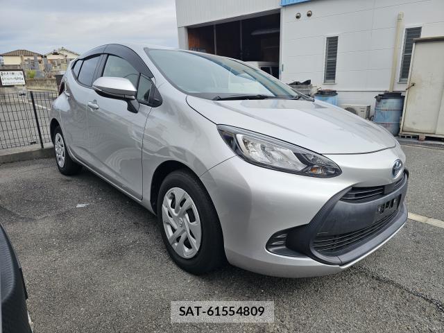 Toyota AQUA 2022-10 8730122-0