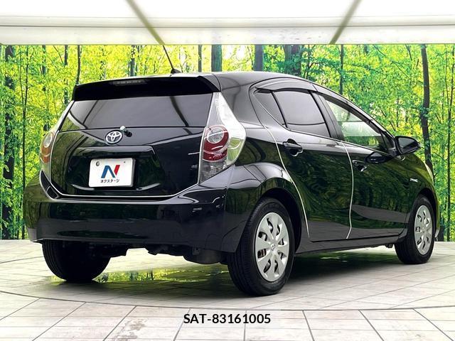 Toyota AQUA 2013-09 8730414-16