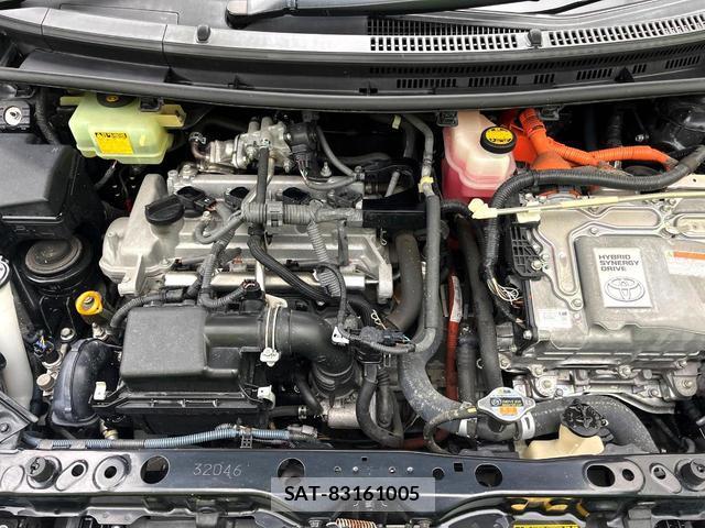 Toyota AQUA 2013-09 8730414-17