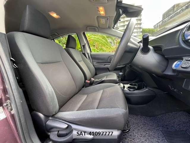 Toyota AQUA 2016-12 8730420-5