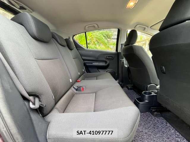 Toyota AQUA 2016-12 8730420-7
