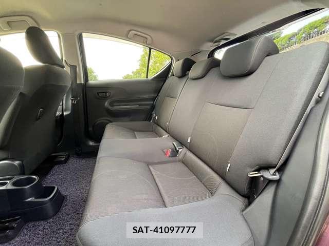 Toyota AQUA 2016-12 8730420-8