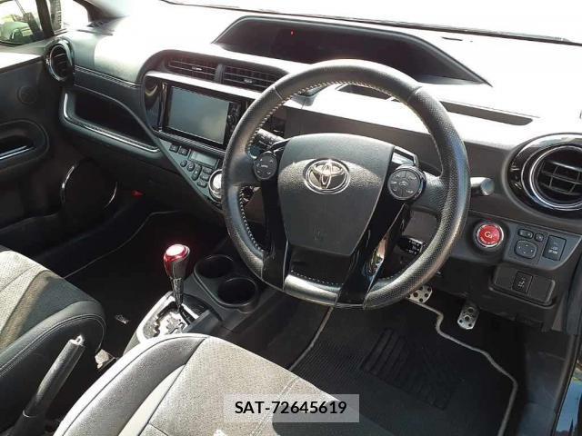Toyota AQUA 2015-09 8730637-2
