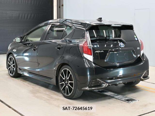 Toyota AQUA 2015-09 8730637-6