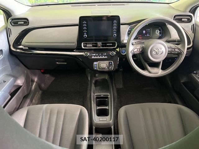 Toyota AQUA 2021-10 8730957-1