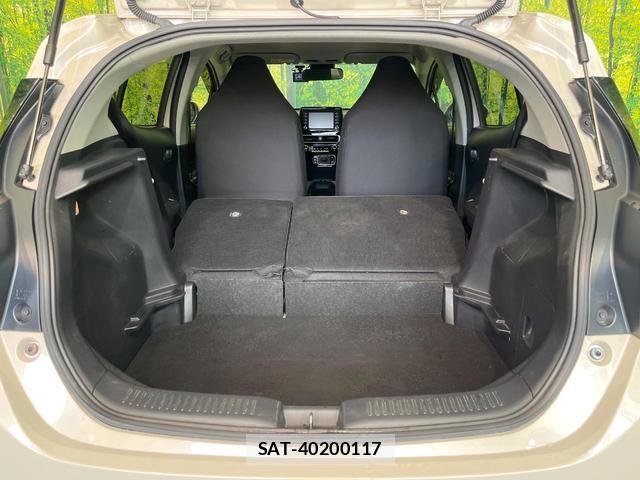 Toyota AQUA 2021-10 8730957-9