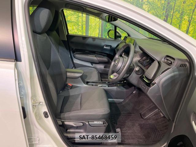 Toyota AQUA 2024-09 8730973-7