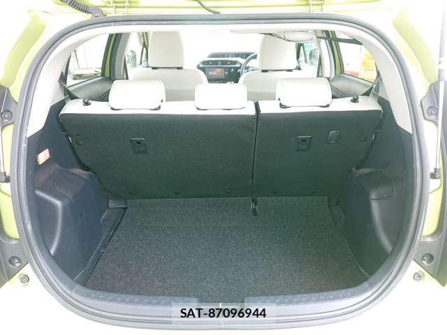 Toyota AQUA 2017-07 8731181-13