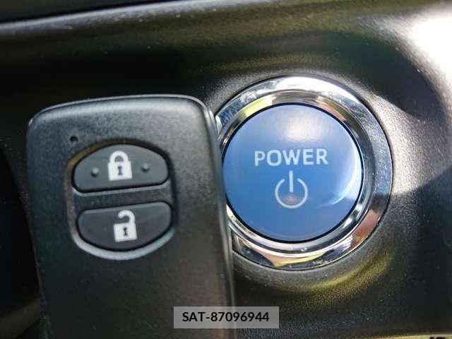 Toyota AQUA 2017-07 8731181-6