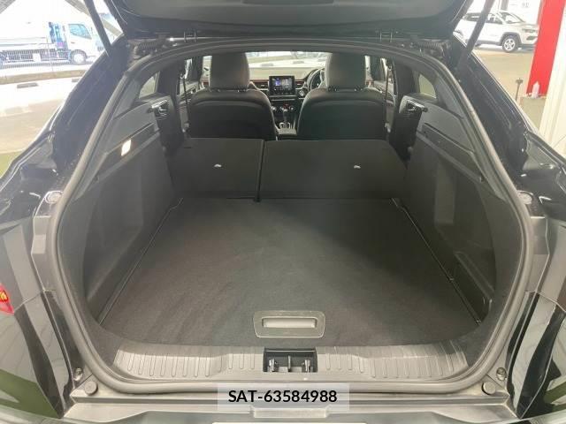 Renault Arkana 2022-06 8731331-12