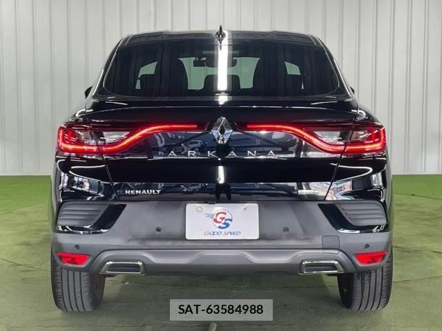 Renault Arkana 2022-06 8731331-15