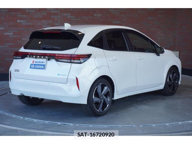 Nissan AURA 2021-10 8726174-1