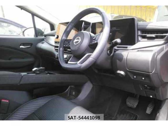Nissan AURA 2022 8729104-2