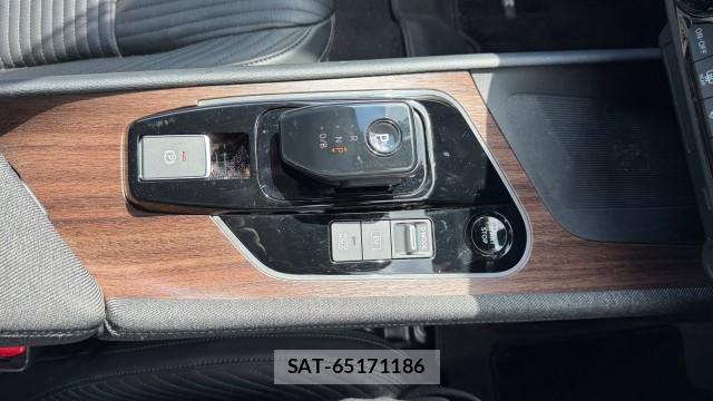 Nissan AURA 2022-04 8729540-12