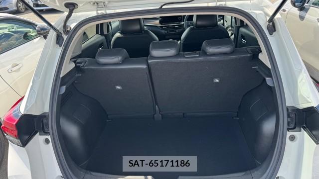 Nissan AURA 2022-04 8729540-15