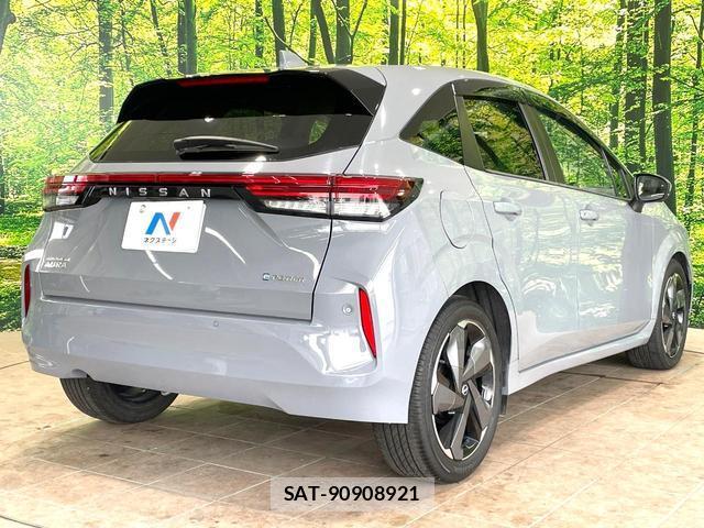 Nissan AURA 2023-12 8729694-16